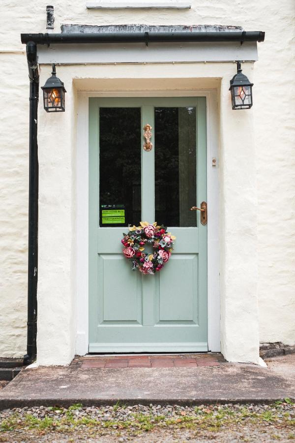 The Green Door Vegan B&B Llanon Bagian luar foto